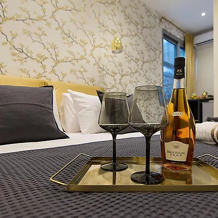 Athens Imperial Suites - Luxury Living-3